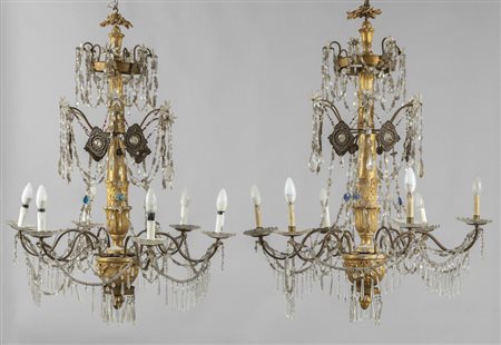 Coppia di lampadari Luigi XVI a sei luci in legno 