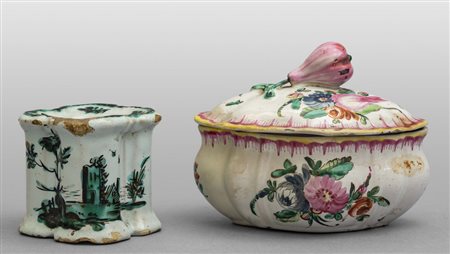 # Zuccheriera in ceramica, decorazione alla rosa 