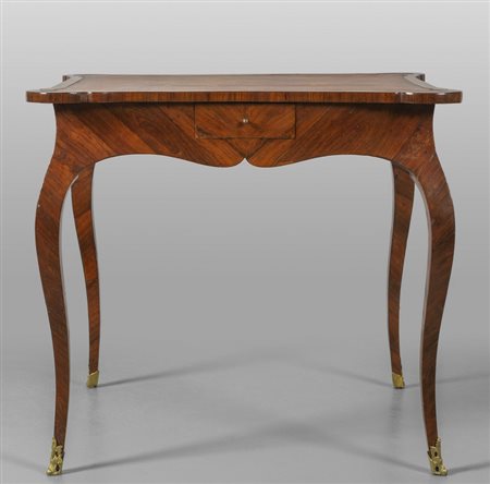 Tavolo da gioco Luigi XV lastronato in 