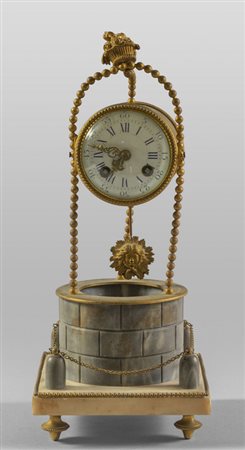 Orologio in bronzo e marmo a forma di pozzo, 