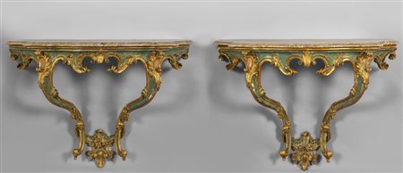 Coppia di consoles Luigi XV in legno intagliato e 