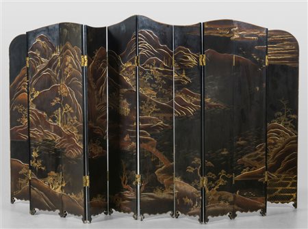 Paravento in legno laccato a dodici ante 