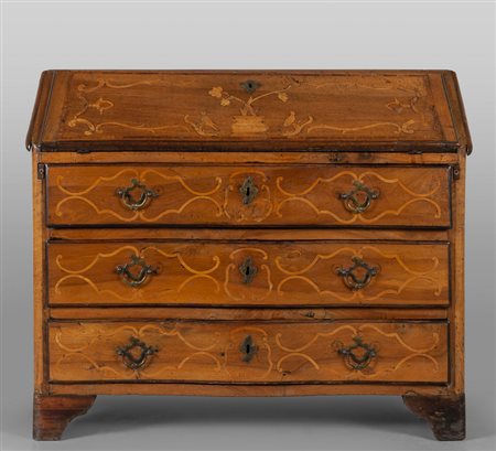 Ribalta Luigi XIV in noce intarsiata a ramage e 