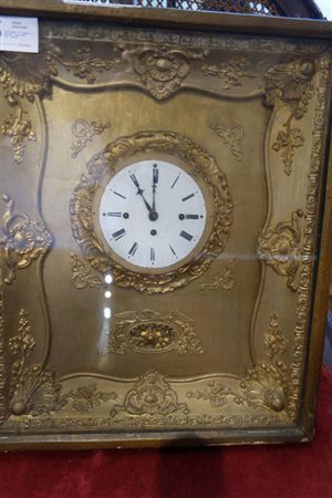 Orologio in legno e gesso, sec.XIX<br>cm. 35x43