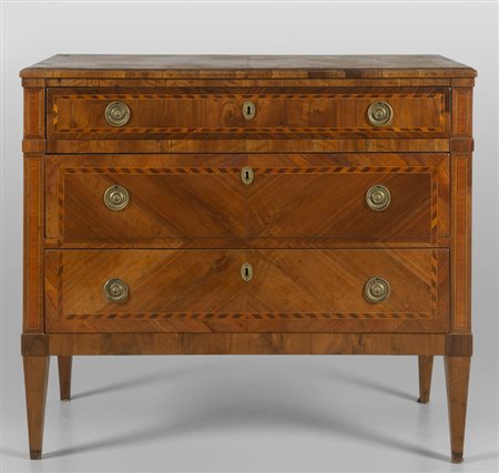 Comò Luigi XVI a due cassetti più uno, lastronato 