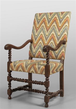 Poltrona Luigi XIV a tortiglione in noce 