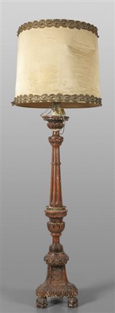 Grande piantana Luigi XVI in legno intagliato ed 