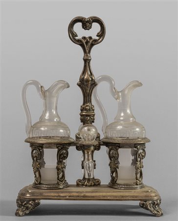 # Oliera Luigi Filippo in argento sbalzato con 