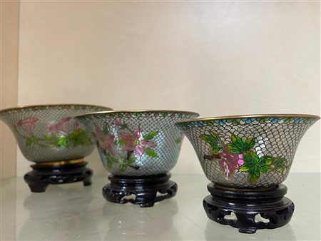 Cina n.3 ciotole in vetro decorato