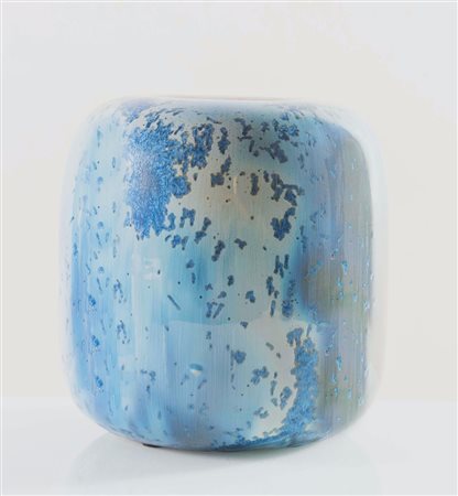 Guerrino Tramonti (Faenza 1915 – 1992), Vaso cilindrico in porcellana.