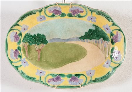 Manifattura Richard Ginori - Serpentina, Piatto in ceramica a sezione ovale, Milano, inizi del XX secolo.