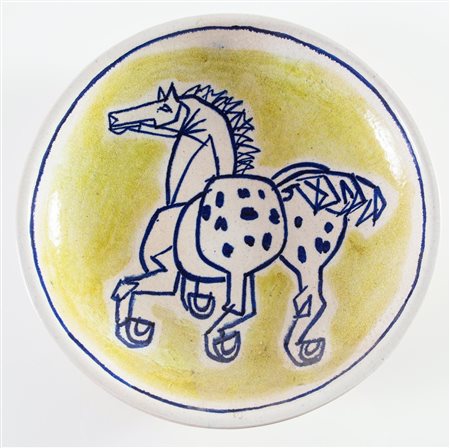 Guerrino Tramonti (Faenza 1915 – 1922), Piatto in terracotta raffigurante “Cavallo”, 1953-1957.