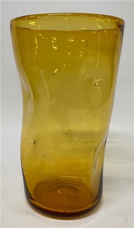 Manifattura di Murano
Vaso troncoconico in vetro soffiato trasparente ambrato c