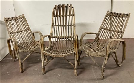 Lotto di tre poltrone da veranda con struttura in manao e scortecciato. Italia,