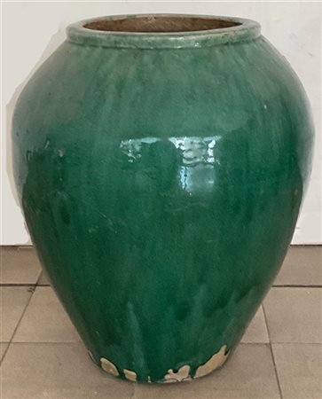 Vaso in terracotta smaltata a colaggio nei toni del verde. Italia, secolo XX. (