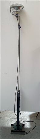 Achille Castiglioni (1918-2002) e Pier Giacomo Castiglioni (1913-1968) Lampada d