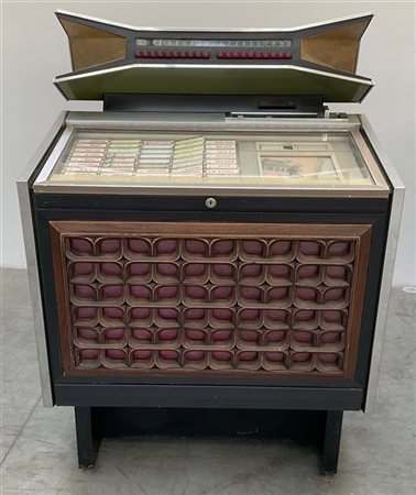 Rowe AMI Jukebox modello "Cadette". Chicago, anni '70. (cm 81x120x59) (lievi dif