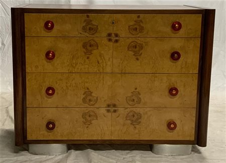 Cassettiera Novecento a quattro cassetti in legno impiallacciato in radica, pie