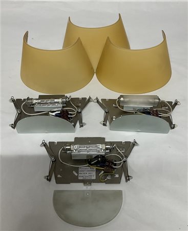 Fontana Arte Lotto composto da tre lampade da parete modello "Ananas". Italia, a