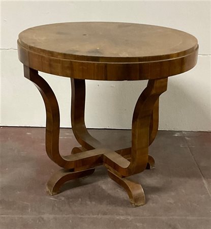 Tavolino da salotto impiallacciato in radica. Italia, anni '30/'40. (h cm 69; d