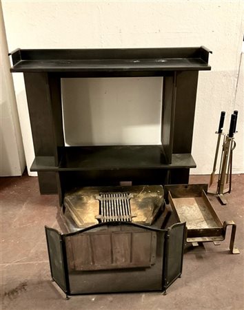 Tecno (Attribuito)
Struttura da camino in ferro battuto unito a un set di attrez