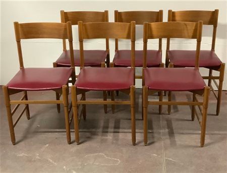 Lotto di sei sedie in legno multistrato, massello e compensato, seduta rivestit