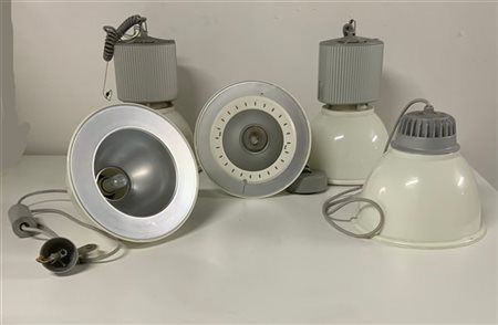 Lotto composto da tre lampade a sospensione modello "Minisosia Box" e due lampa