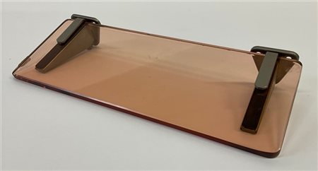 Fontana Arte Piccola mensola in vetro rosambrato, gancetti in metallo. Milano, a