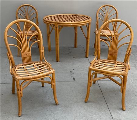 Fornitura da veranda in manao scortecciato composto da un tavolo tondo con pian