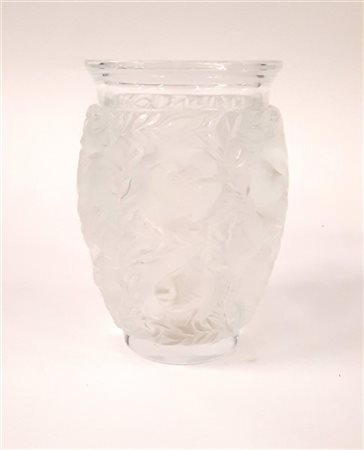 Lalique Vaso in vetro soffiato in stampo trasparente incolore parzialmente acida