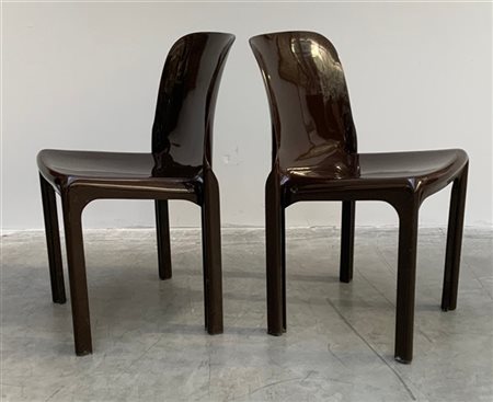 Vico Magistretti Coppia di sedie modello "Selene". Produzione Artemide, Milano,