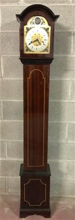 TEMPUS FUGIT. Orologio a cassalunga di piccole dimensioni, quadrante a fascia a