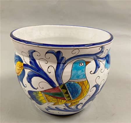 Vaso in terracotta policroma (h. cm 26) (difetti)