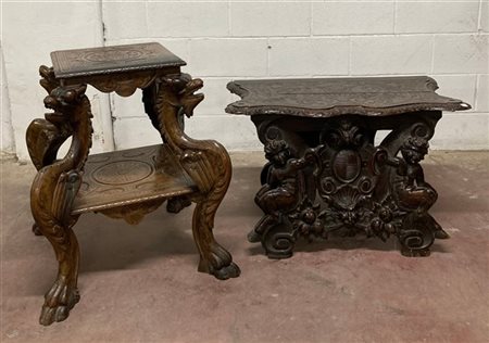 Lotto composto da uno sgabello in legno intagliato e traforato a putti e stemma