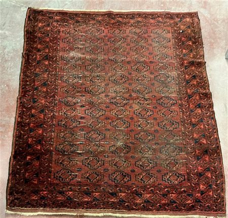 Tappeto Beshir, Turkestan occidentale, fine secolo XIX. Decoro con file di Gul