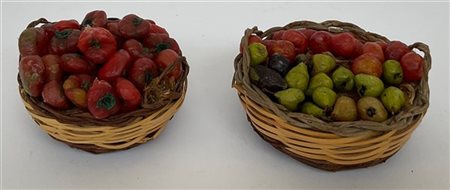 Arte dell'Italia meridionale, secolo XIX. Lotto composto da due cestini da pres