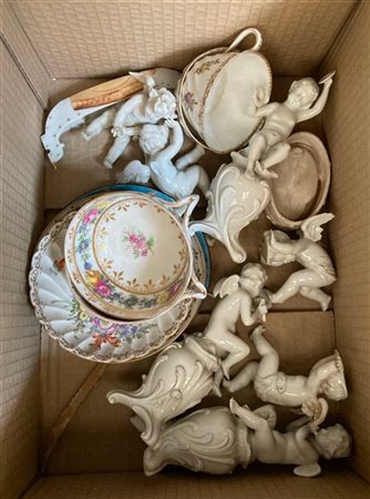 Cartone contenente numerosi oggetti in ceramica e porcellana di diverso uso e m