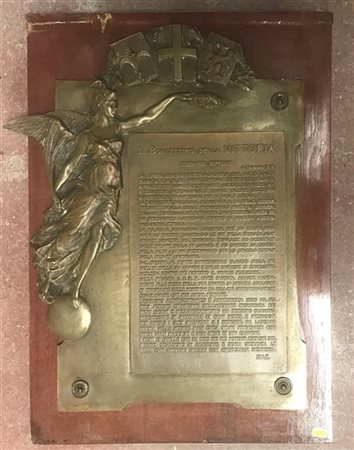 G. Crespi "Il bollettino della vittoria" pannello in bronzo (cm 44x34) poggiante