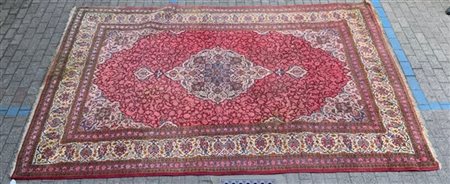 Tappeto Keshan, Persia, secolo XX. Decoro con medaglione con puntali su campo b