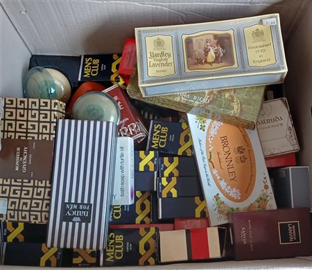 ELIZABETH ARDEN, PUIG, GIVENCHY, PACO RABANNE, LANVIN, BRONNLEY
Lotto composto