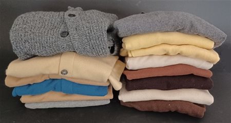 BALLANTYNE, BRYANT e anonimi
Lotto composto 3 scatoloni di cardigan, dolcevita,