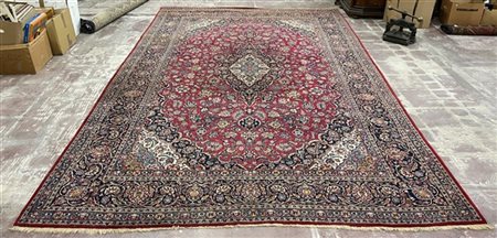 Tappeto Keshan, Persia, prima metà del secolo XX. Decoro con medaglione con pun