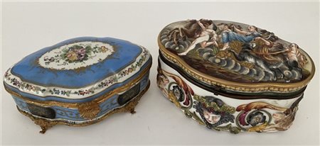 Manifatture differenti di inizio secolo XX. Lotto composto da una scatola in po