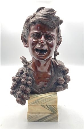 Ignoto napoletano "Il fruttivendolo" scultura in bronzo (h cm 32) poggiante su