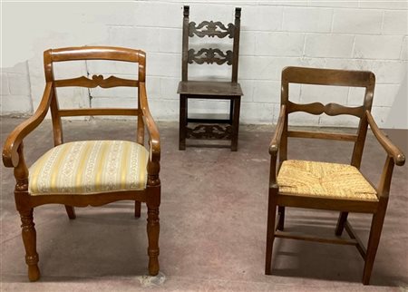 Lotto composto da due poltrone del secolo XIX ed una sedia in stile rinasciment