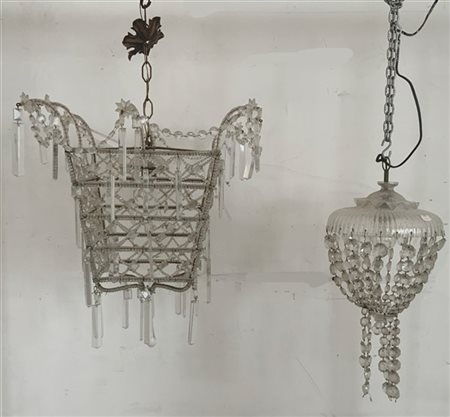 Lotto composto da un lampadarietto a cesto e una lanterna decorata a perlinatur