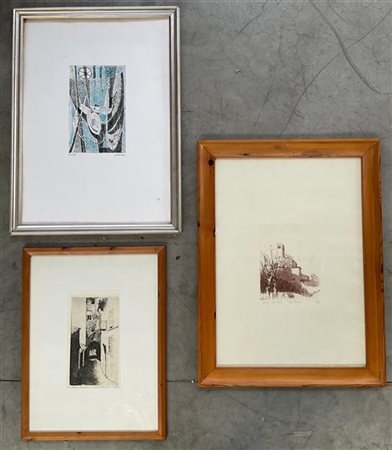 Lotto composto da tre grafiche di soggetti e misure diverse (misura max cm 69x4