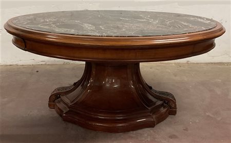 Tavolo in legno allungabile con piano di forma ovale in marmo, sostegno central