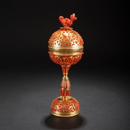 Pisside in rame dorato e corallo, Trapani prima metà del XVII secolo