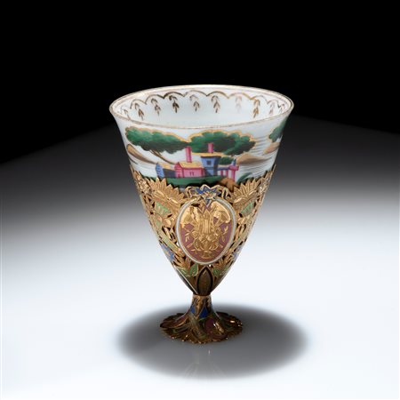 Prezioso bicchierino turco in oro e porcellana, Turchia fine XVIII secolo 
